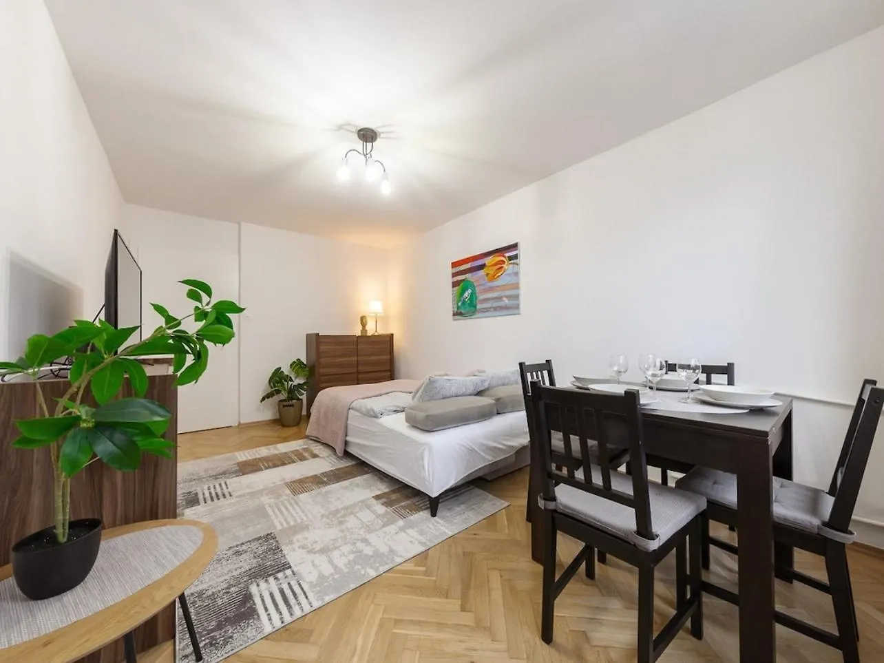 Latte Apartment City Centre Warsaw